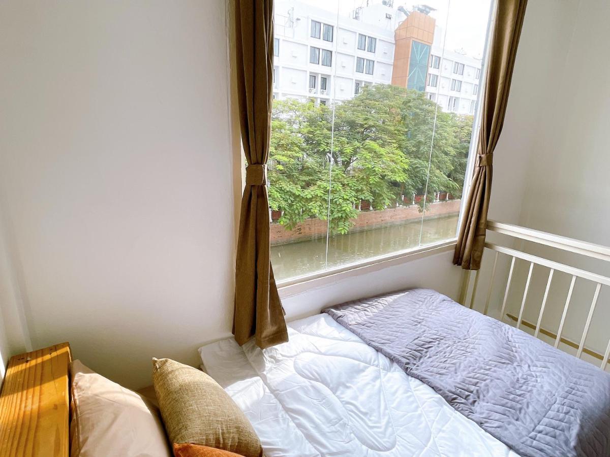 Lively And Cozy Canal House ,Entire House Bangkok Exterior photo